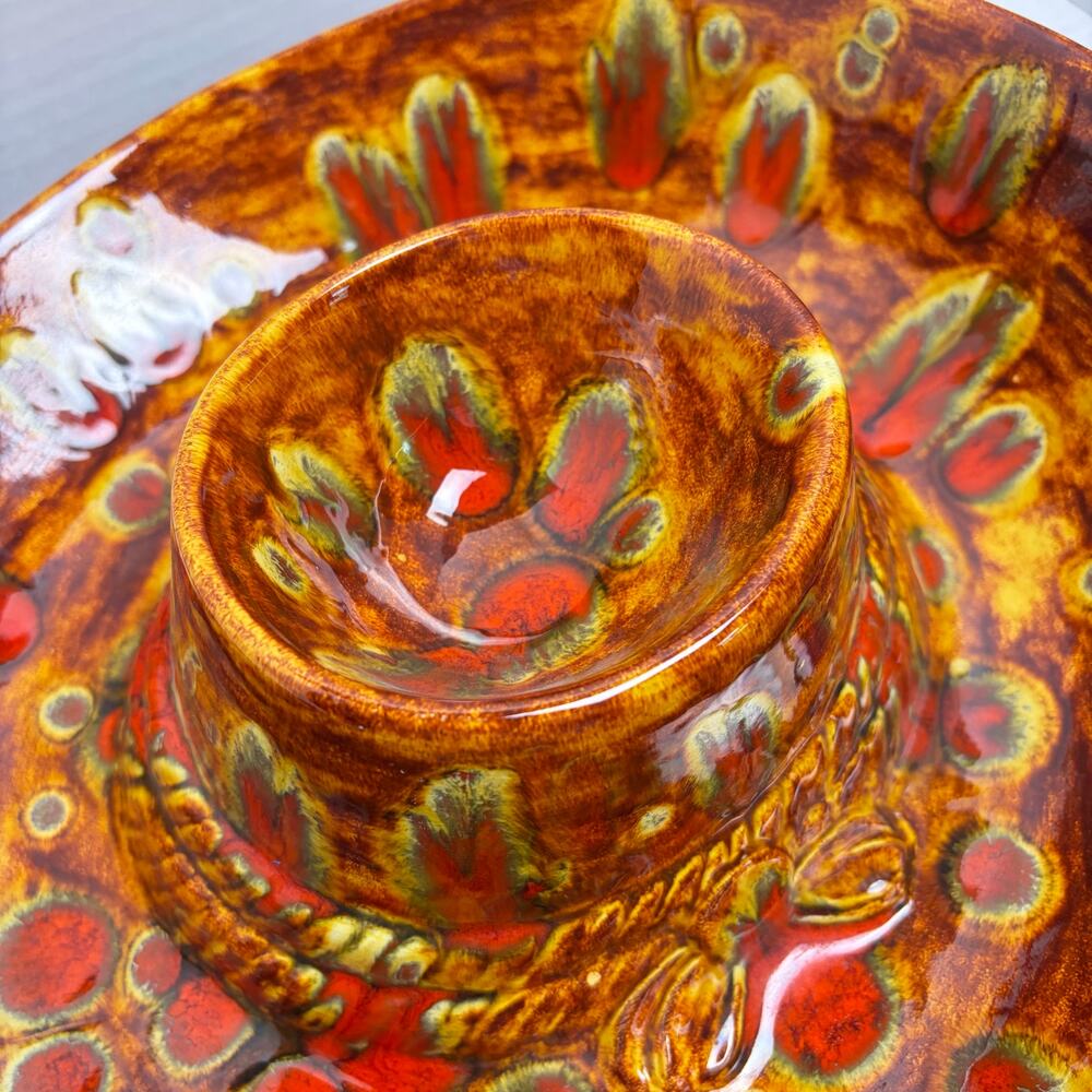 VTG 1970s Chip n Dip Sombrero glazed brown dish. 13 inch diameter. - Picture 5 of 6